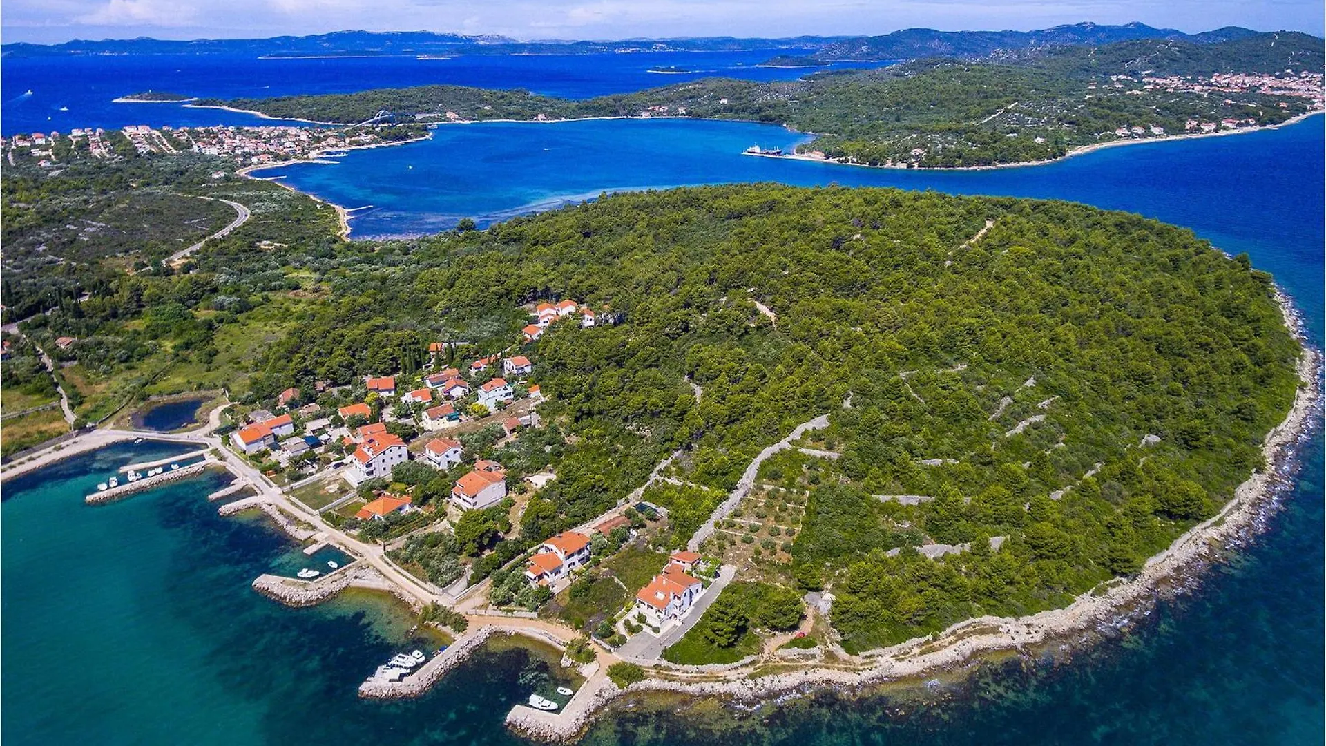 Awesome Apartment In Zdrelac With House Sea View Croatia